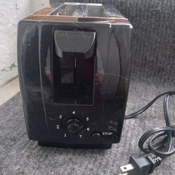 HOMESTYLE ESSENTIALS 2-SLICE TOASTER ADJUSTABLE BROWNING/CANCEL FUNCTION USED 1x - Picture 5 of 9